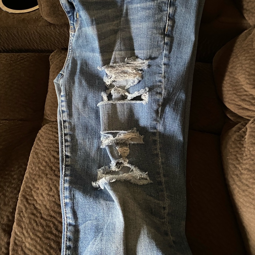 American Eagle distressed jeggings